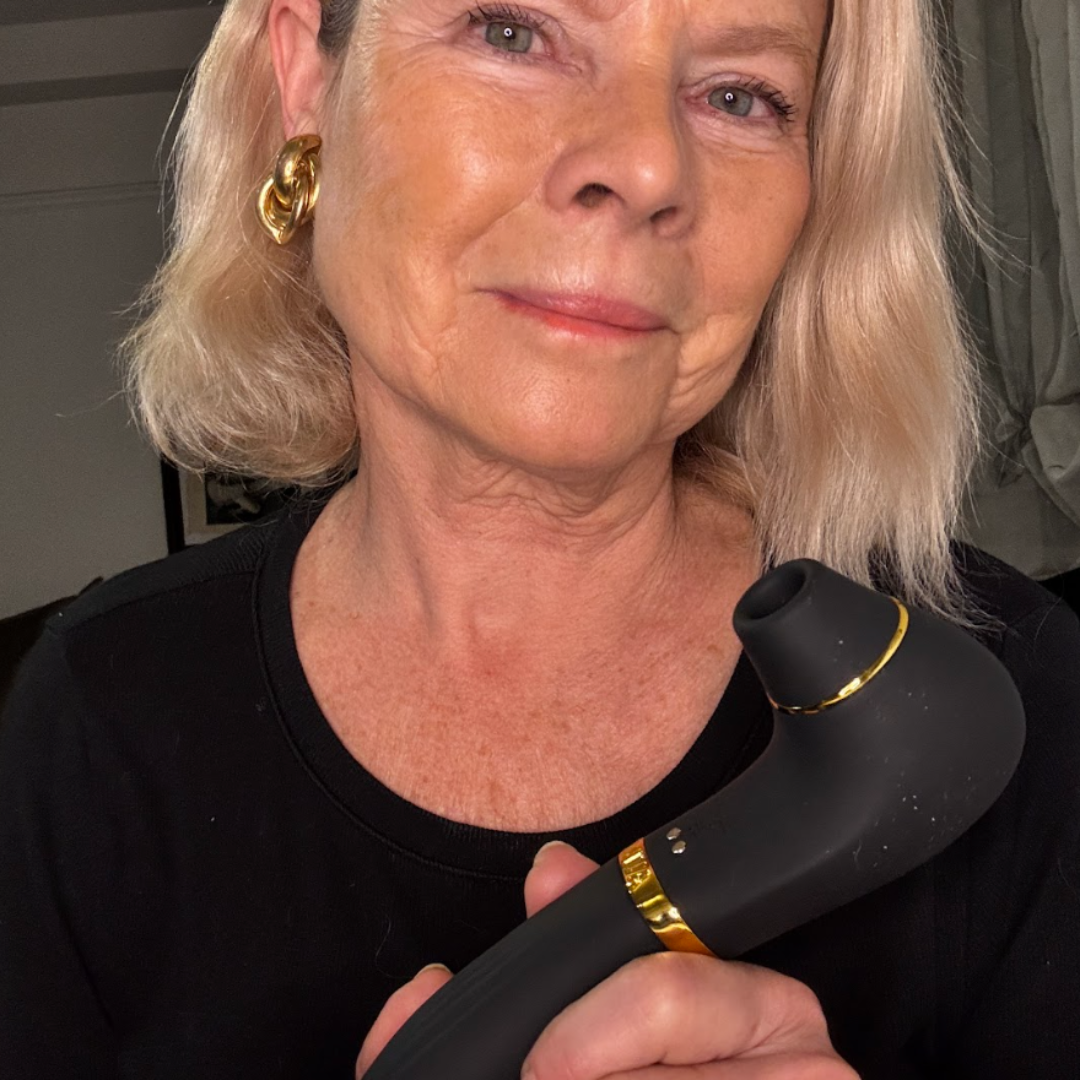 Black Senna Vibrator